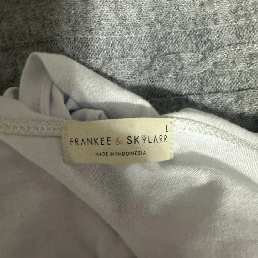 Chic White Ruched Tank Top - Picture 3 of 3
